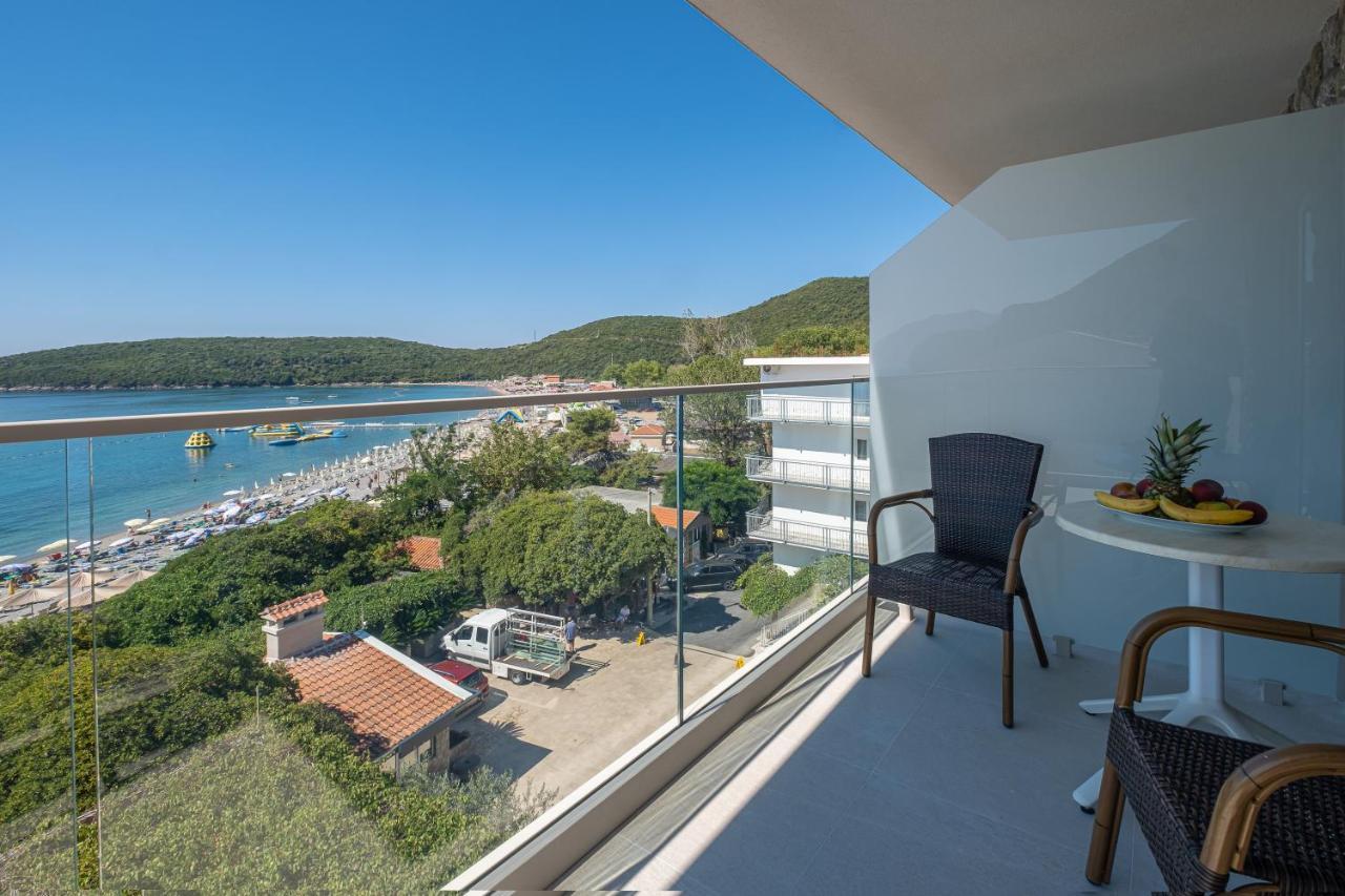 Poseidon The Beach Hotel Будва Экстерьер фото