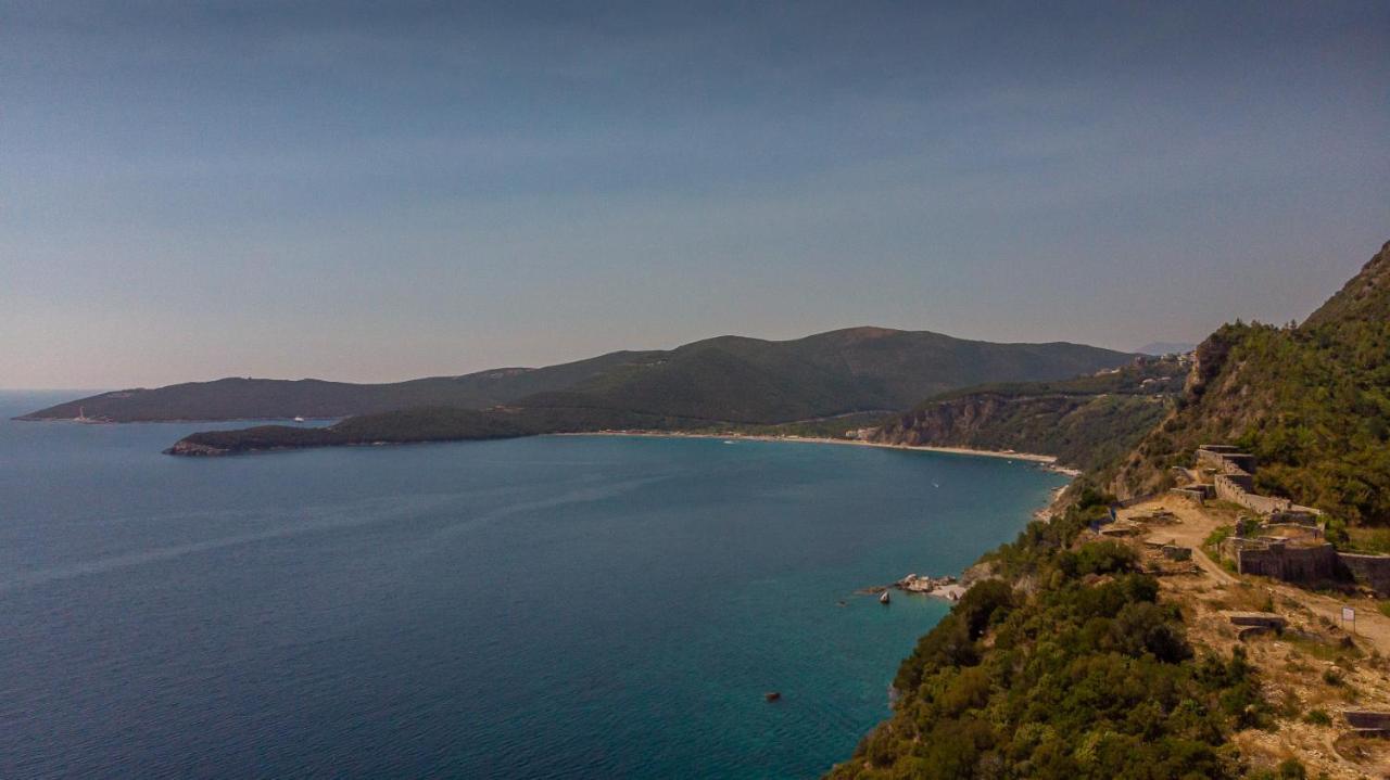 Poseidon The Beach Hotel Будва Экстерьер фото