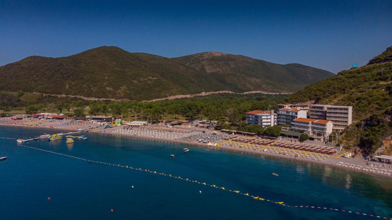Poseidon The Beach Hotel Будва Экстерьер фото