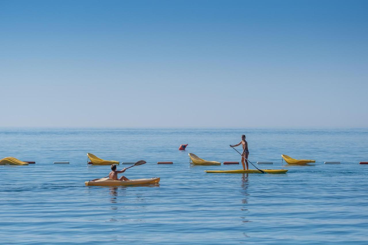 Poseidon The Beach Hotel Будва Экстерьер фото