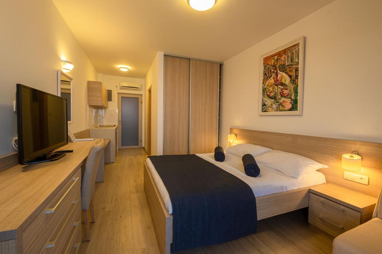 Poseidon The Beach Hotel Будва Экстерьер фото