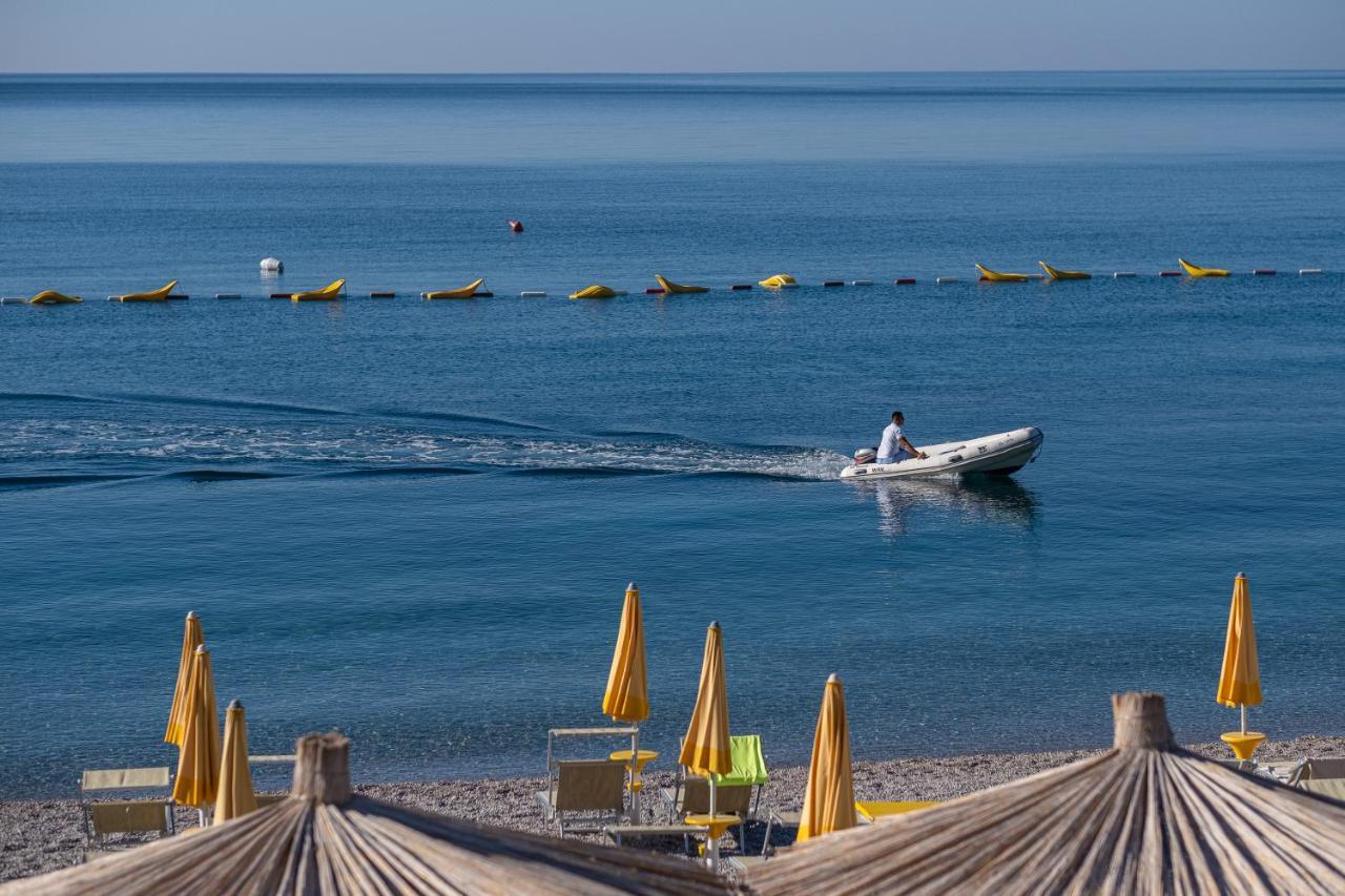 Poseidon The Beach Hotel Будва Экстерьер фото