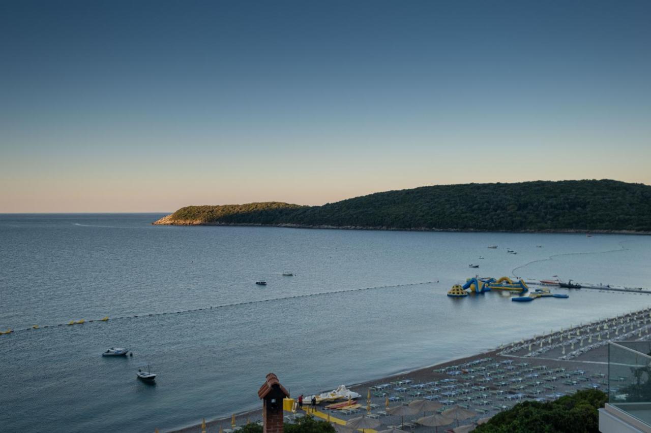 Poseidon The Beach Hotel Будва Экстерьер фото