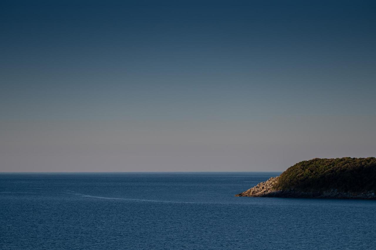 Poseidon The Beach Hotel Будва Экстерьер фото