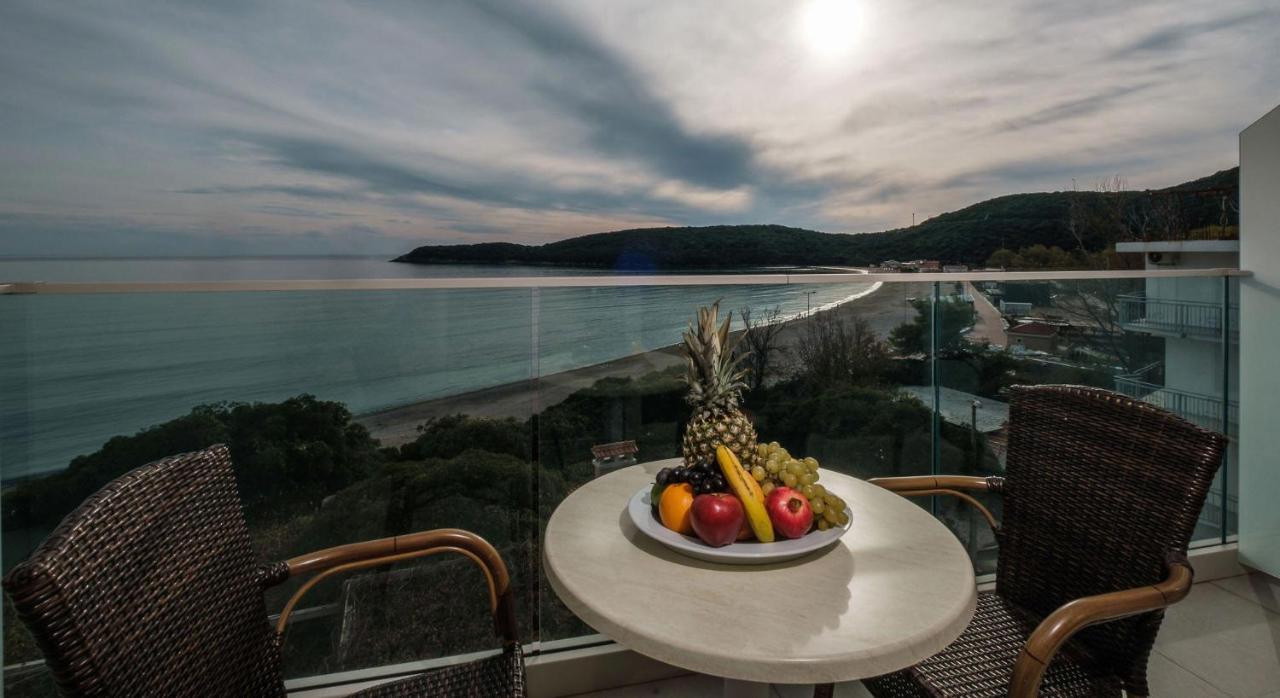 Poseidon The Beach Hotel Будва Экстерьер фото