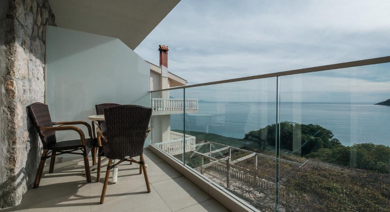 Poseidon The Beach Hotel Будва Экстерьер фото