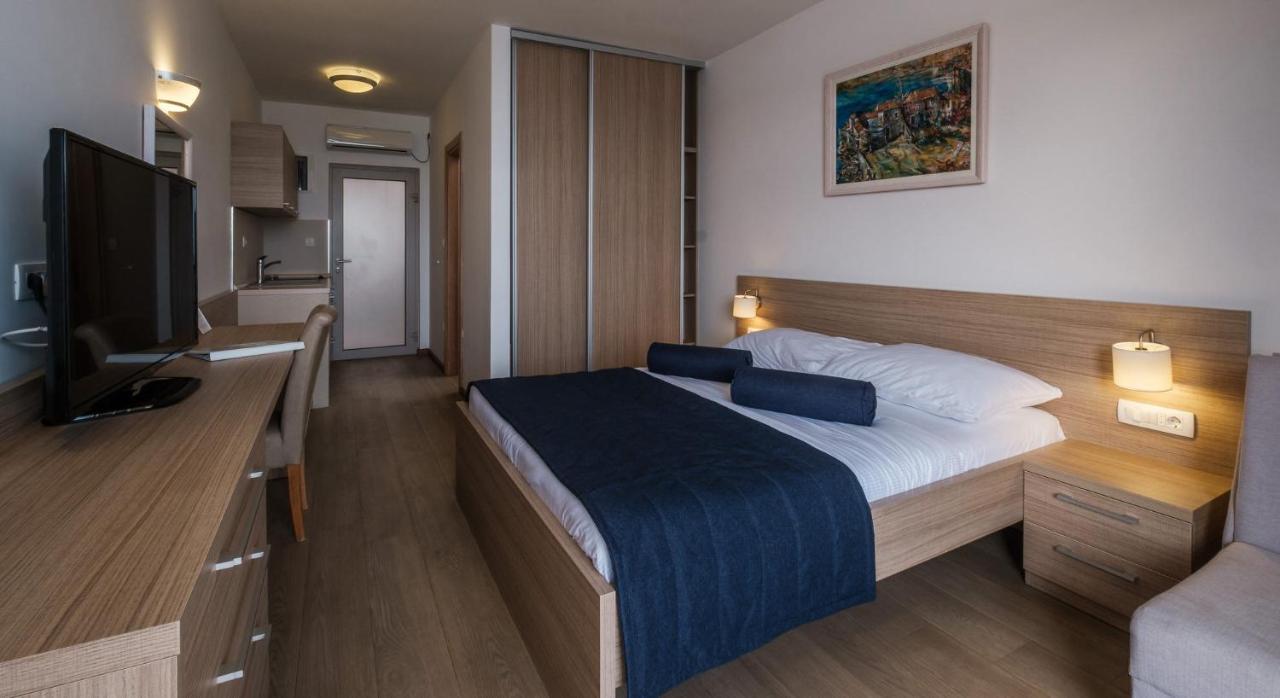 Poseidon The Beach Hotel Будва Экстерьер фото